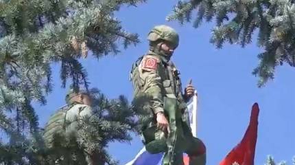 Наши войска водрузили флаг России и знамя Победы над Белогоровкой и начали наступление на Северск