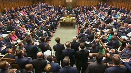 Парламент Британии подозревает правительство Кэмерона в нарушении режима санкций в отношении РФ и продолжении поставок элементов вооружений