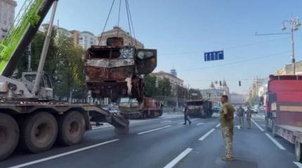 На киевском Крещатике ко Дню независимости Украины выставили технику российской армии