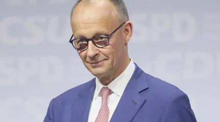 Канцлер ФРГ: Европа скучала по лидерству Германии