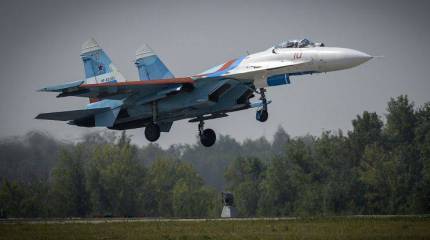 Пентагон: Перехват американского самолета RC-135U российским истребителем Су-27 может ухудшить отношения между США и РФ