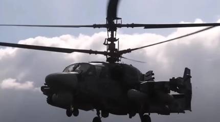 Показаны кадры ночной работы экипажа Ка-52 по украинским дронам