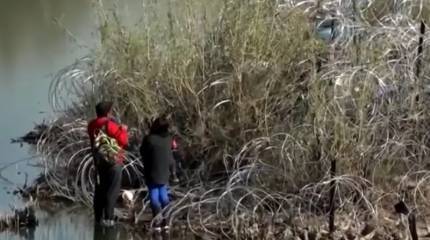 Верховный суд США постановил убрать колючую проволоку на границе с Мексикой