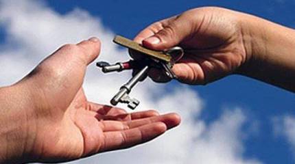 Семьи командования ЗВО наконец заселились в «сердюковские» коттеджи