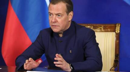 Медведев: управляемый Соединёнными Штатами мир скатывается к ядерной войне