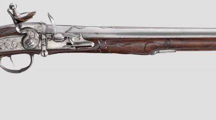Казнозарядный кремневый пистолет начала 18 века