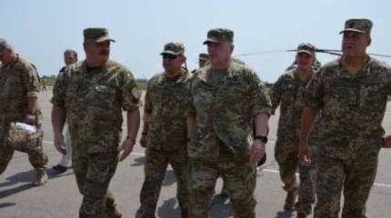 Парад на крови, американец велит восстанавливать суверенитет Украины