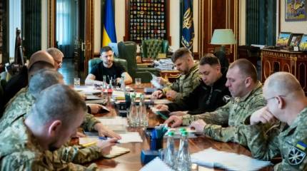 Киев считает нечестным на фоне внутреннего кризиса принуждать страну к уступкам