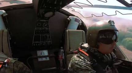 Минобороны показало кадры боевой работы ударных вертолётов Ка-52 в ходе спецоперации на Украине