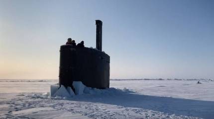В Сети появилось видео всплытия американской субмарины в Арктике
