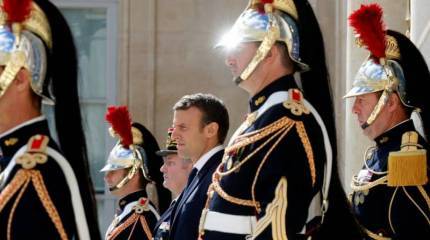 Франция набрала свой парламент с улицы