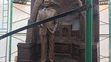 Памятник Каримову в Москве. Кто и зачем?