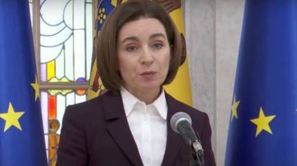 Партия президента Молдавии Санду теряет поддержку, уступая пророссийской оппозиции