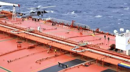 Показано видео захвата десантом ВМС США якобы связанного с Ираном танкера