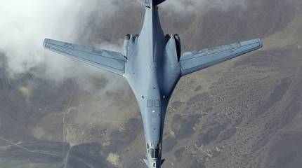 Американские "Лансеры" провели полеты вдоль российских границ