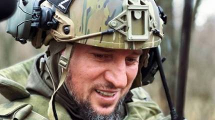 «Только в плену украинские военные говорят правду»: Командир спецназа «Ахмат» беседует с пленными