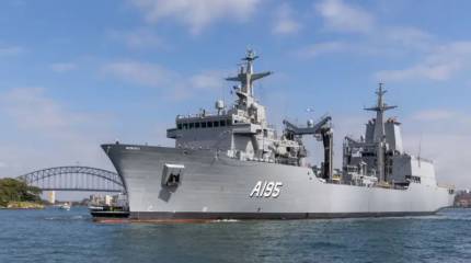 «Допущен сбой в центровке вала»: суда снабжения ВМС Австралии выведены из строя