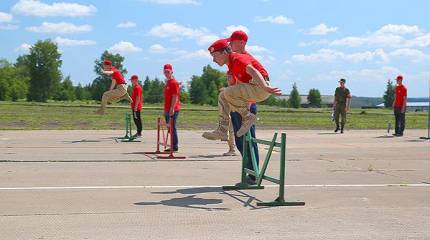 Юнармейцы из Волгограда стали лучшими в финале военно-спортивной игры «Победа»