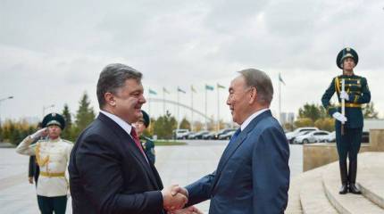 Перед визитом в Казахстан Порошенко обвинил Россию в "дестабилизации обстановки в мире"