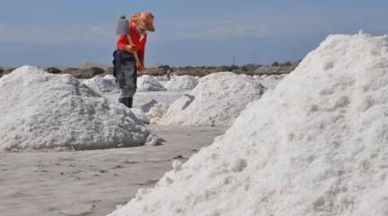 Китай впервые в мире внедрил технологию извлечения лития из рассола солёных озер