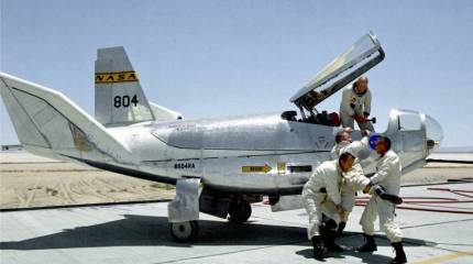 Экспериментальный летательный аппарат Northrop HL-10 (США)