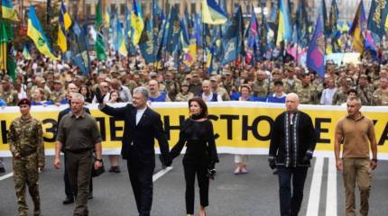 Правительство РФ внесло Порошенко в санкционный список