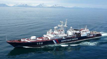 Российские пограничники обстреляли в Японском море судно КНР