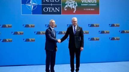 Президент Литвы Науседа призвал НАТО разорвать основополагающий договор с Россией, окружив её военными базами