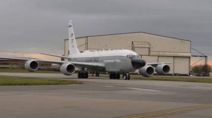 Американский самолёт радиоэлектронной разведки RC-135 впервые провёл разведку российских границ, находясь над Украиной