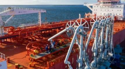 Атакованный БПЛА крупнейший нефтяной порт на Балтике возобновил погрузку