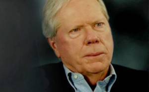 Пол Крейг Робертс: «Доверчивые простофили» будут сожалеть о Майдане до конца жизни