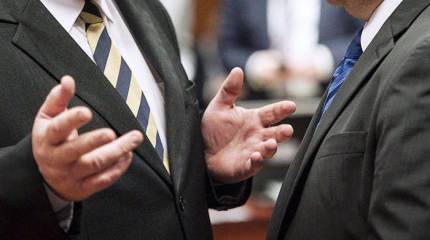 «Пятая колонна» готовится к победному маршу