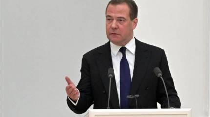 «Вряд ли можно представить, чтобы кто-то назвал Гельмута Коля ливерной колбасой»: Медведев написал о «вырождении» европейских политиков