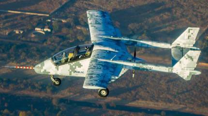 Лёгкий боевой самолёт AHRLAC совершил свой первый полёт