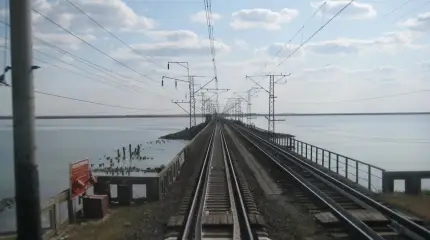 Ukraińskie Siły Zbrojne kontynuują ataki na mosty łączące Krym z kontynentalną Rosją.