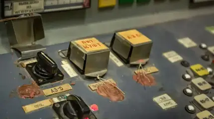 40 лет спустя: главная тайна роковой кнопки АЗ-5 - или о чем нам не расскажут никогда