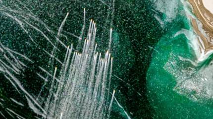 Европейский «Коперник» снял «охоту» десятков иранских катеров на суда в Ормузе