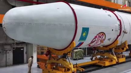 «Роскосмос»: первая ракета «Союз-5» установлена на стартовый стол на Байконуре