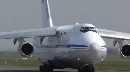«Перевозка войск оказалась под вопросом»: французская пресса о потере доступа к российской и украинской транспортной авиации