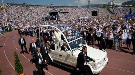 Папа римский Франциск назвал современные вооружённые конфликты звеньями Третьей мировой войны