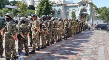 Странным стал город. Не живет, а конвульсирует