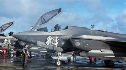 В Японии через несколько лет планируется запуск первых элементов системы региональной поддержки ВВС GENUS