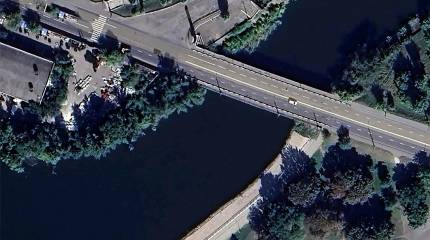 В Краматорске УМПК поразили три объекта, включая мост через Казенный Торец