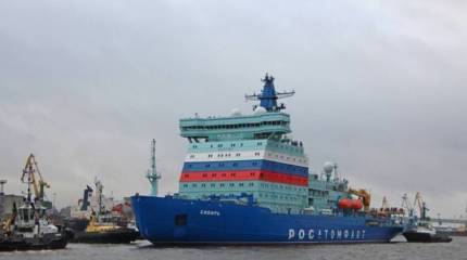 Заводские ходовые испытания первого серийного ледокола проекта 22220 «Сибирь» начались в Финском заливе