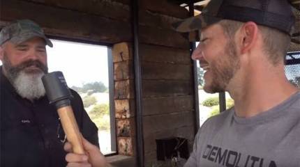 Американские забавы: Немецкая колотушка против плюшевого медведя