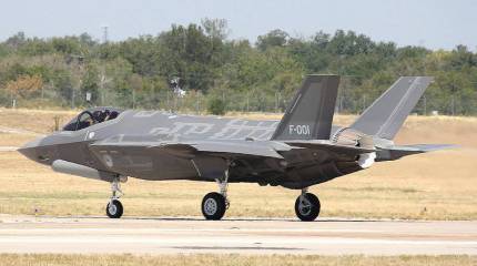 Новое правительство Нидерландов отложило принятие решения о закупке истребителей F-35А «Лайтнинг-2»