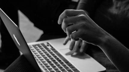 Кто всегда прав? Или «зомбоящик против интернетов»