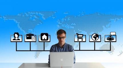 Инициатива: конкурс на звание «Комментатор года»