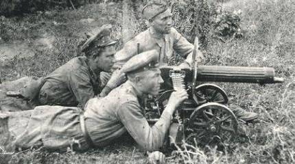 Разведсводки для Сталина и автоматы для пограничников