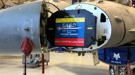 ВВС США приступило к оснащению истребителей F-16 Fighting Falcon новыми РЛС с АФАР
